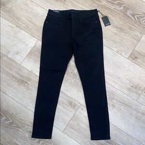 NWT Joe’s Curvy Skinny Ankle 28
